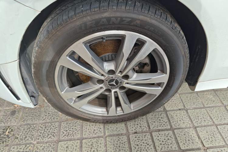 Used Mercedes-Benz C-Class 2021 C 200 L Fashion Edition Sport Version Left Front Wheel Hub