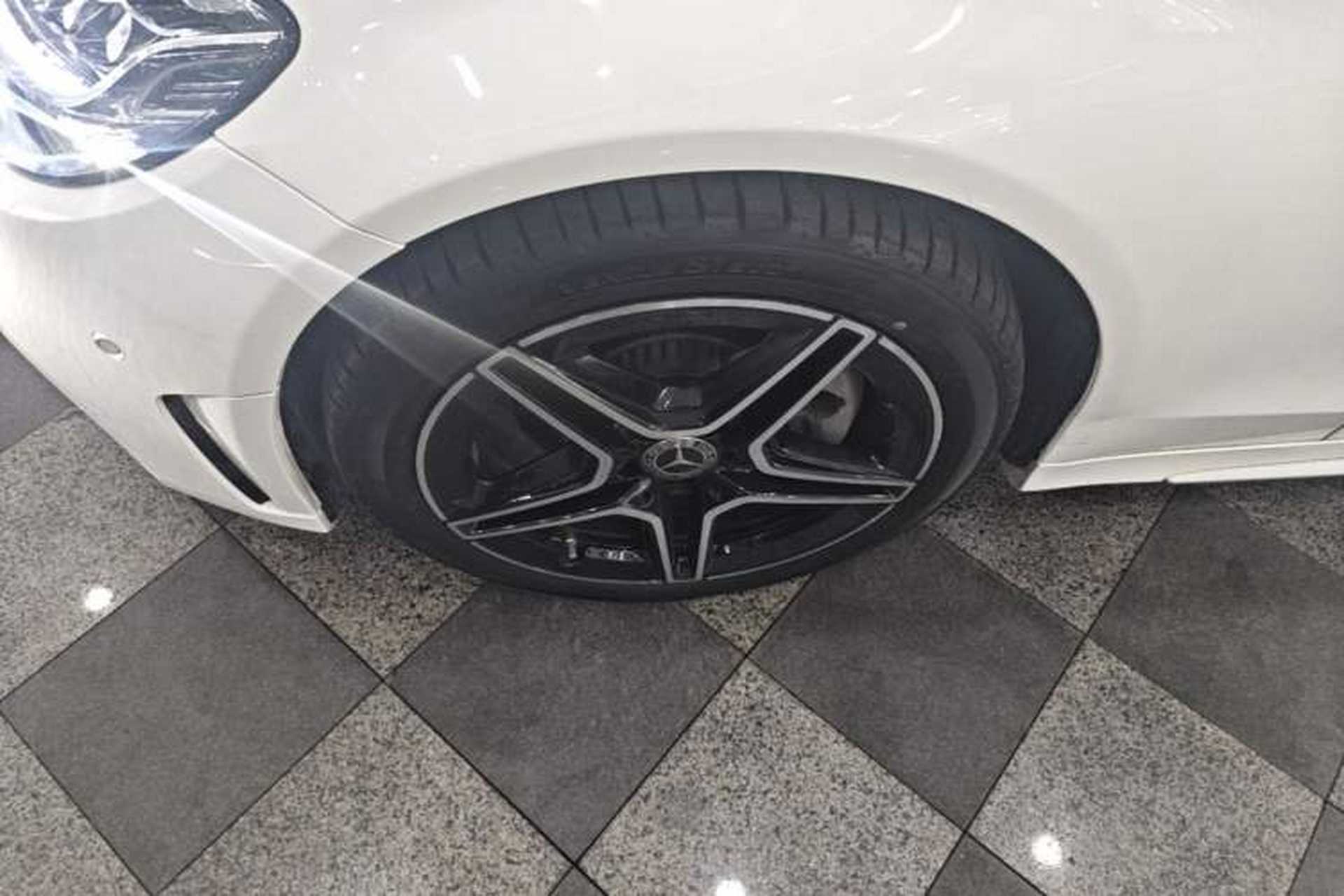 Used Mercedes-Benz C-Class 2021 C 260 L Sport Edition Star Collection Left Front Wheel Hub