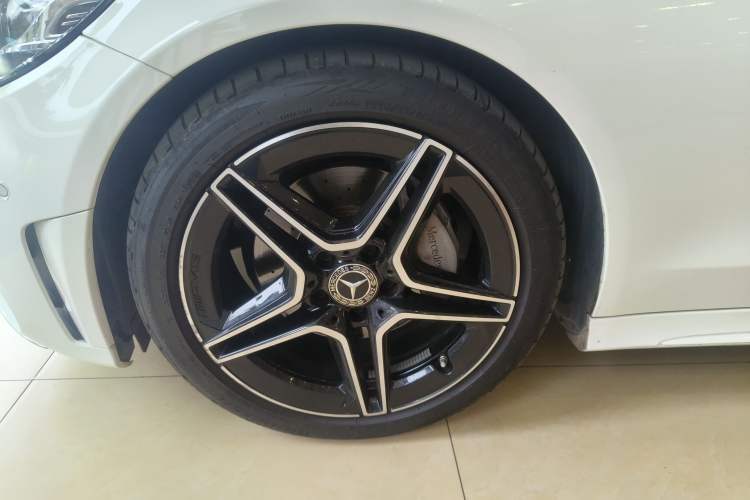 Used Mercedes-Benz C-Class 2021 C 260 Coupe Left Front Wheel Hub