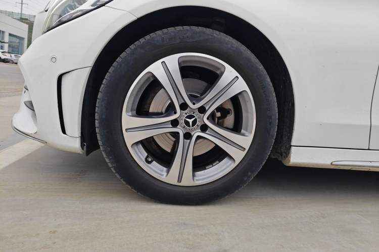 Used Mercedes-Benz C-Class 2021 C 260 L Sport Edition Left Front Wheel Hub
