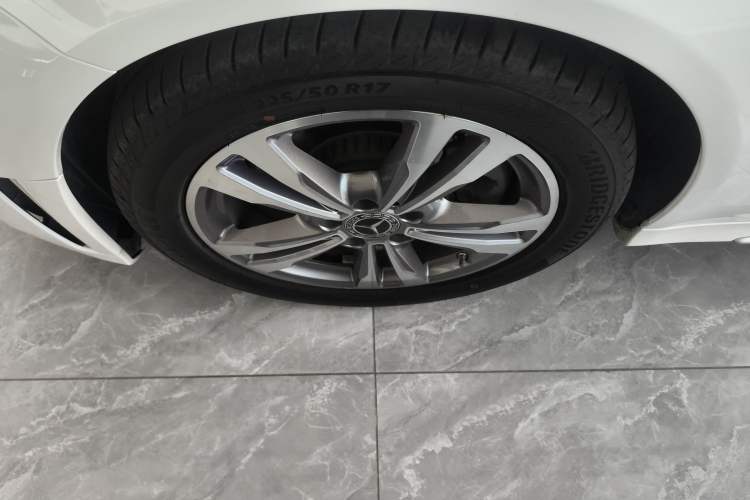Used Mercedes-Benz C-Class 2021 C 200 L Fashion Edition Sport Version Left Front Wheel Hub