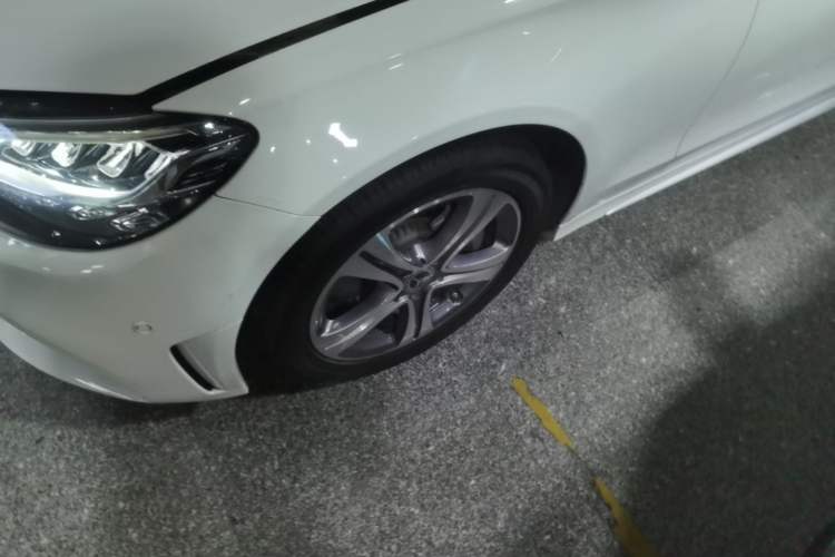 Used Mercedes-Benz C-Class 2021 C 260 L Sport Edition Left Front Wheel Hub