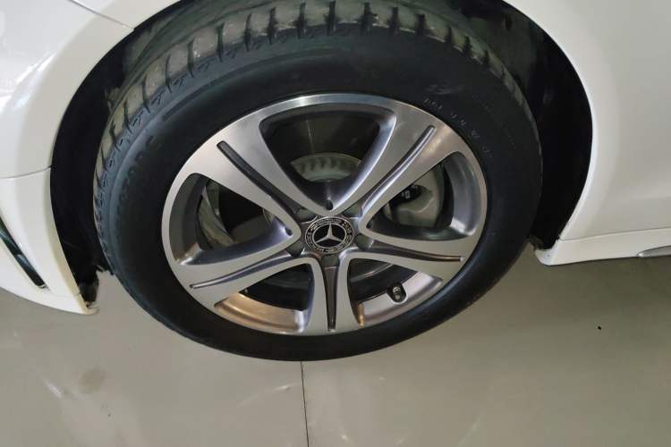 Used Mercedes-Benz C-Class 2021 C 260 L Sport Edition Left Front Wheel Hub
