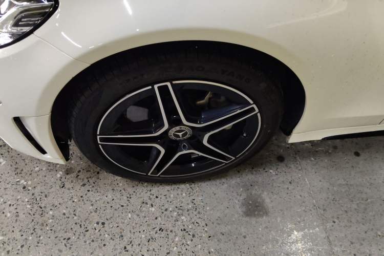 Used Mercedes-Benz C-Class 2021 C 260 Star Edition Left Front Wheel Hub