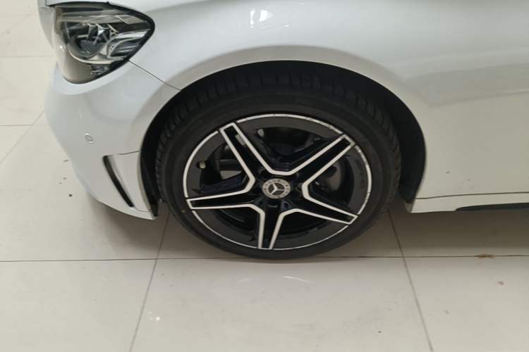 Used Mercedes-Benz C-Class 2021 C 260 Star Edition Left Front Wheel Hub