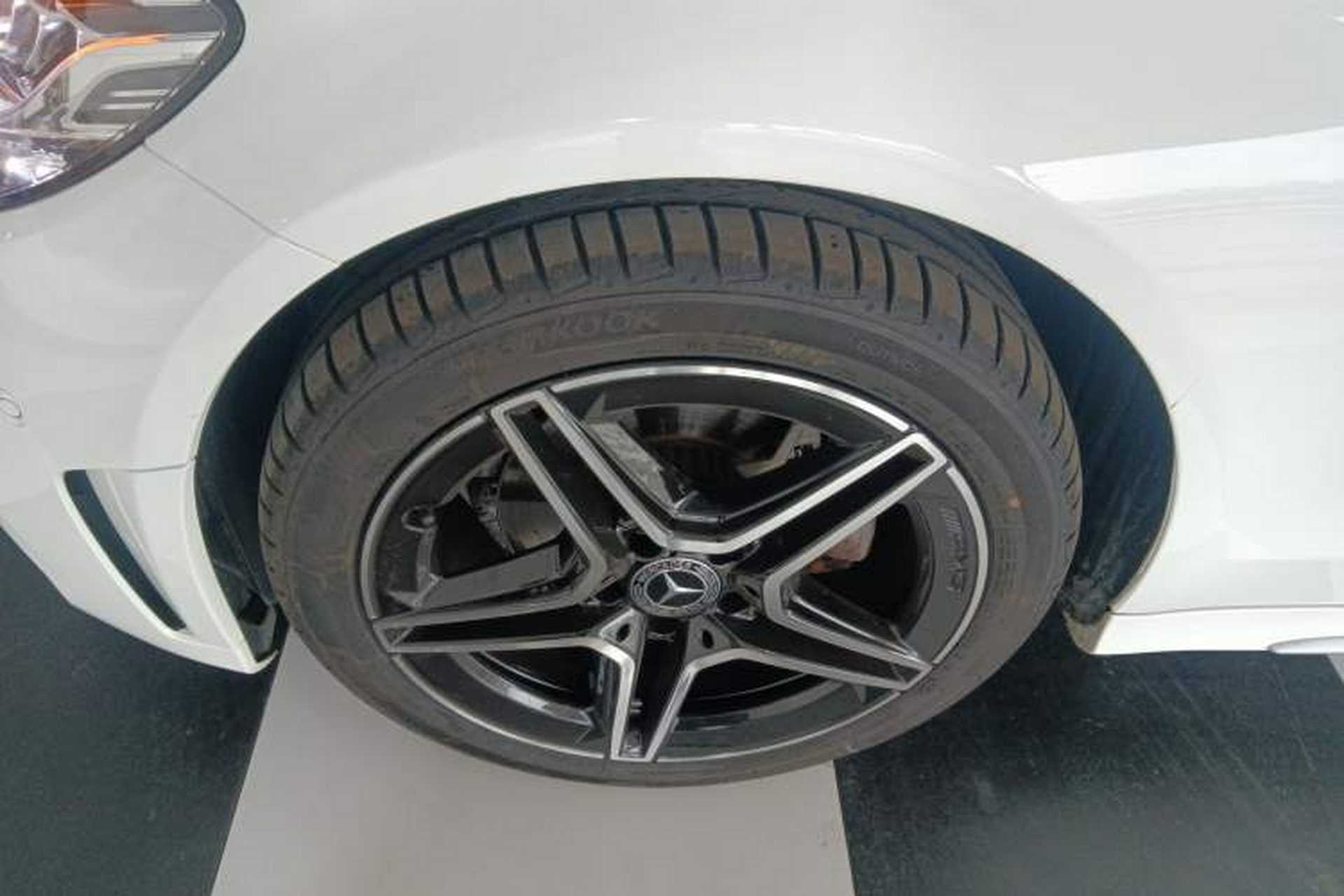 Used Mercedes-Benz C-Class 2021 C 260 L Sport Edition Star Collection Left Front Wheel Hub