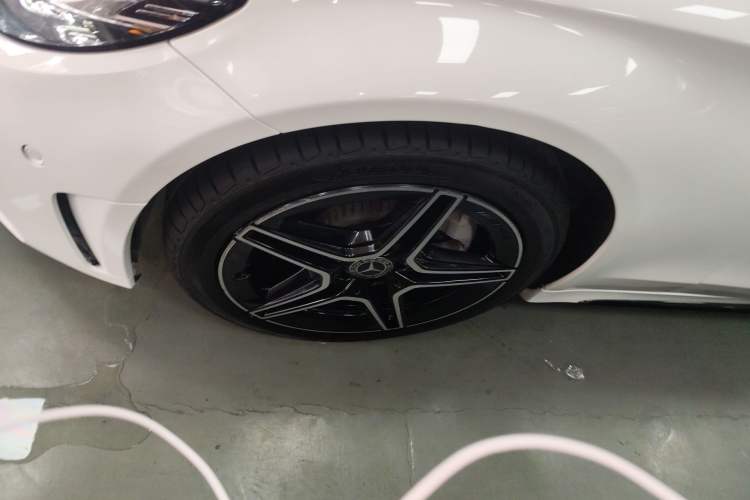 Used Mercedes-Benz C-Class 2021 C 260 Star Edition Left Front Wheel Hub