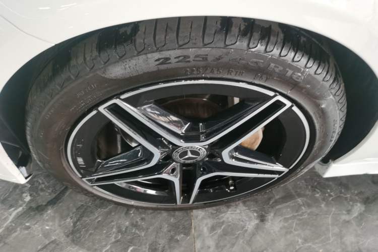 Used Mercedes-Benz C-Class 2021 C 260 Coupe Left Front Wheel Hub