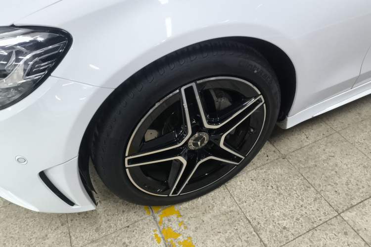 Used Mercedes-Benz C-Class 2021 C 260 Coupe Left Front Wheel Hub
