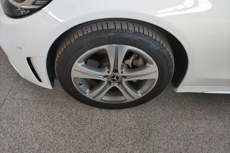 Used Mercedes-Benz C-Class 2021 C 260 L Sport Edition Left Front Wheel Hub