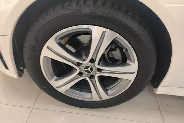 Used Mercedes-Benz C-Class 2021 C 260 L Sport Edition Left Front Wheel Hub