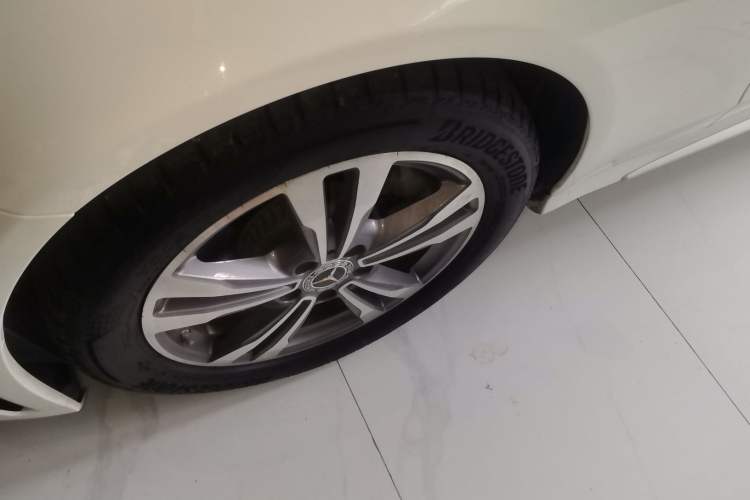 Used Mercedes-Benz C-Class 2021 C 200 L Fashion Edition Sport Version Left Front Wheel Hub
