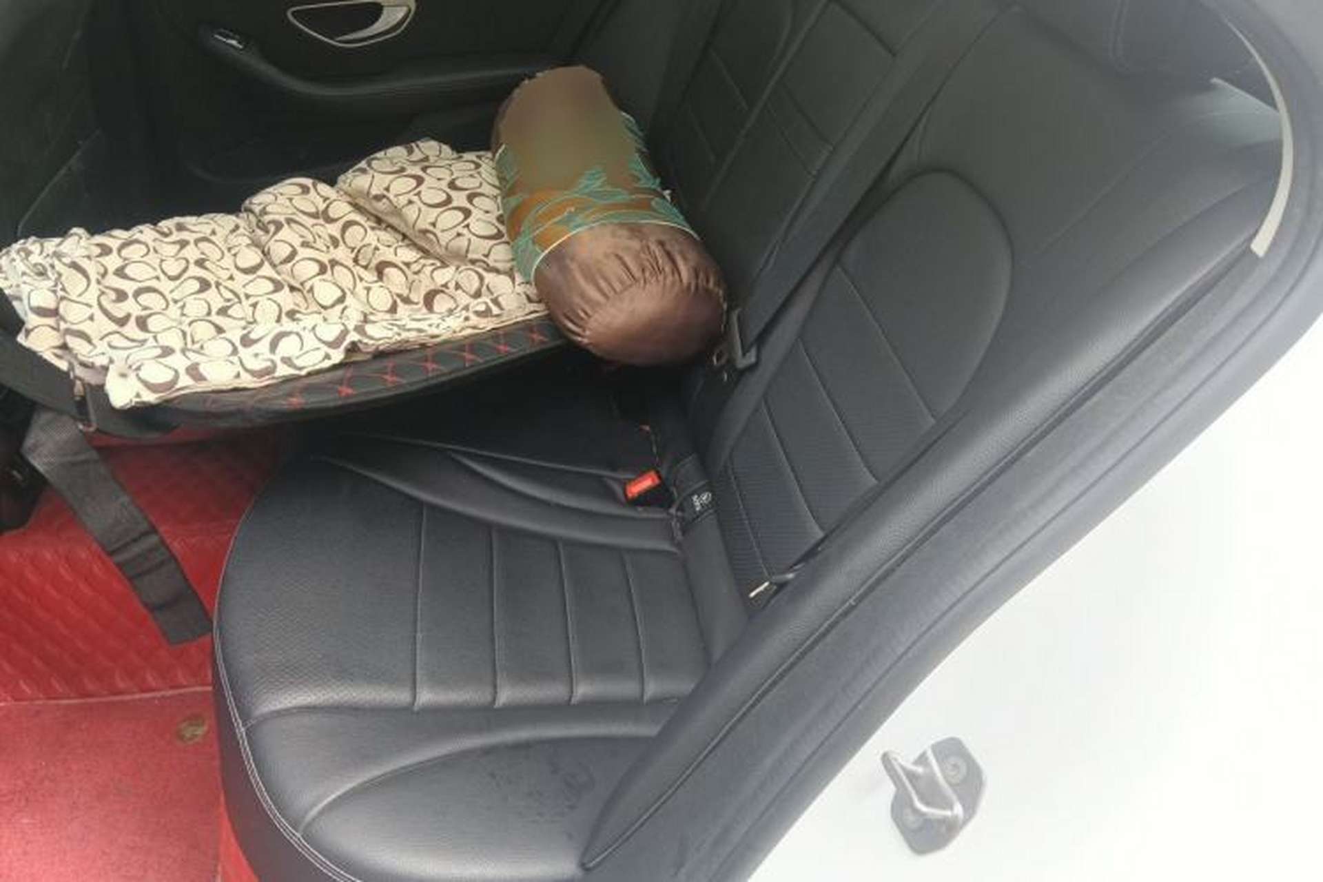 Used Mercedes-Benz C-Class 2021 C 260 L Sport Edition Star Collection Left Rear Seat