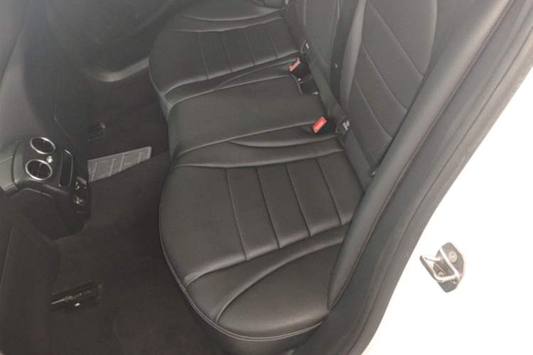 Used Mercedes-Benz C-Class 2021 C 200 L Fashion Edition Sport Version Left Rear Seat