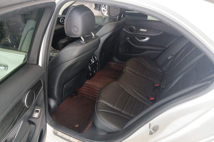 Used Mercedes-Benz C-Class 2021 C 200 L Fashion Edition Sport Version Left Rear Seat