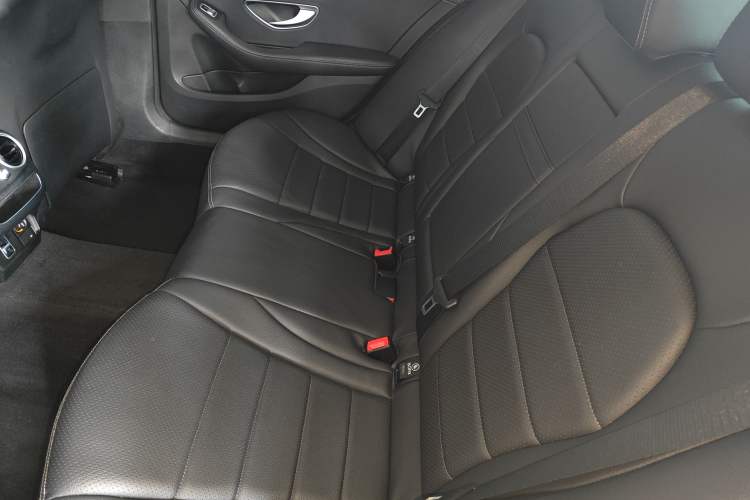 Used Mercedes-Benz C-Class 2021 C 200 L Fashion Edition Sport Version Left Rear Seat