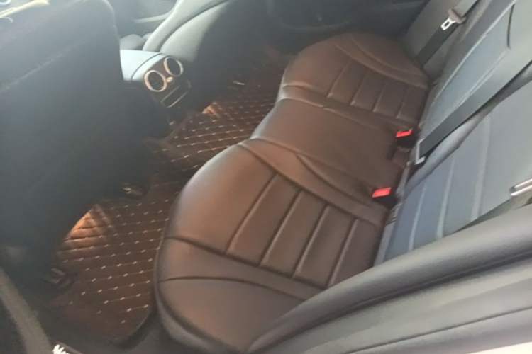 Used Mercedes-Benz C-Class 2021 C 200 L Fashion Edition Sport Version Left Rear Seat