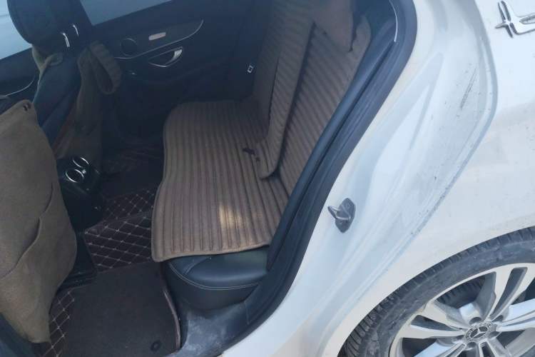 Used Mercedes-Benz C-Class 2021 C 200 L Fashion Edition Sport Version Left Rear Seat