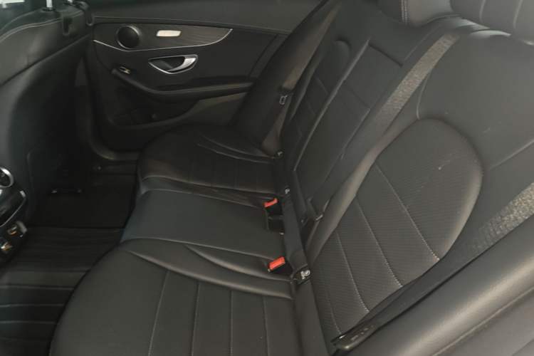 Used Mercedes-Benz C-Class 2021 C 200 L Fashion Edition Sport Version Left Rear Seat