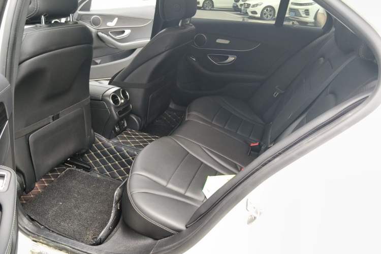Used Mercedes-Benz C-Class 2021 C 200 L Fashion Edition Sport Version Left Rear Seat