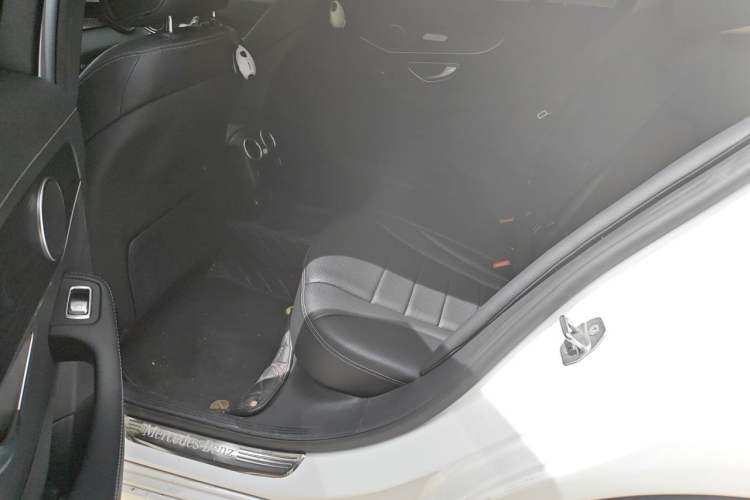 Used Mercedes-Benz C-Class 2021 C 200 L Fashion Edition Sport Version Left Rear Seat