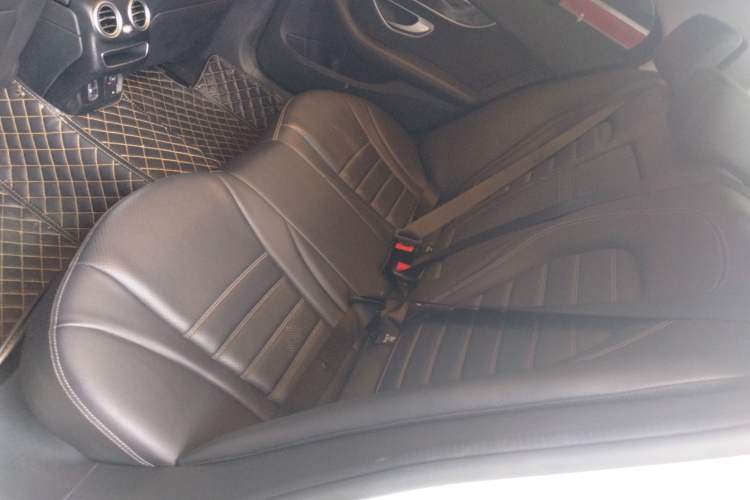 Used Mercedes-Benz C-Class 2021 C 200 L Fashion Model Left Rear Seat