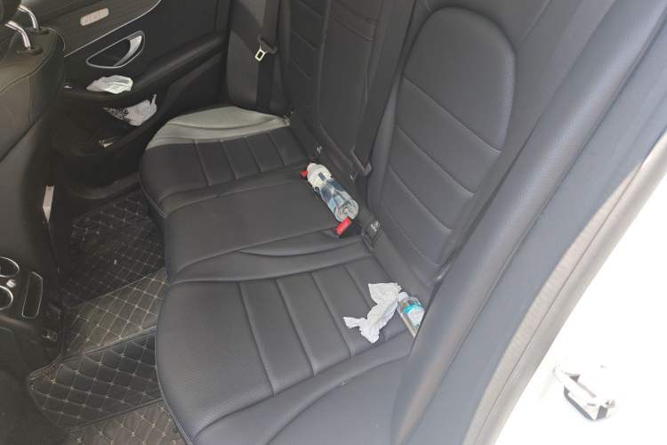 Used Mercedes-Benz C-Class 2021 C 200 L Fashion Edition Sport Version Left Rear Seat