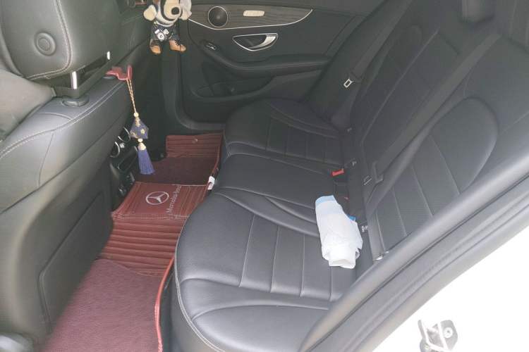 Used Mercedes-Benz C-Class 2021 C 200 L Fashion Edition Sport Version Left Rear Seat