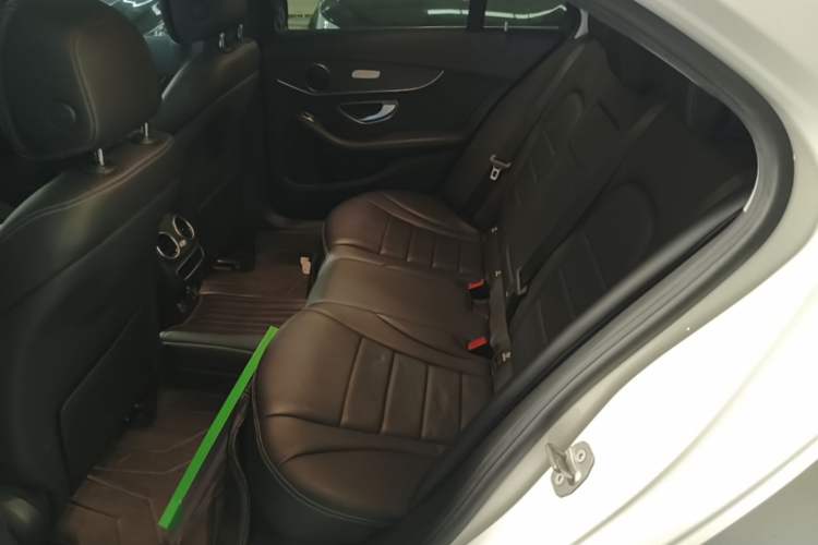 Used Mercedes-Benz C-Class 2021 C 200 L Fashion Edition Sport Version Left Rear Seat