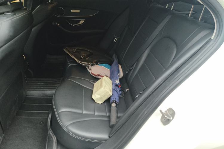 Used Mercedes-Benz C-Class 2021 C 200 L Fashion Edition Sport Version Left Rear Seat