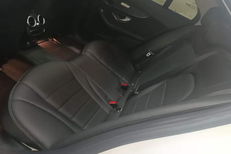 Used Mercedes-Benz C-Class 2021 C 200 L Fashion Edition Sport Version Left Rear Seat