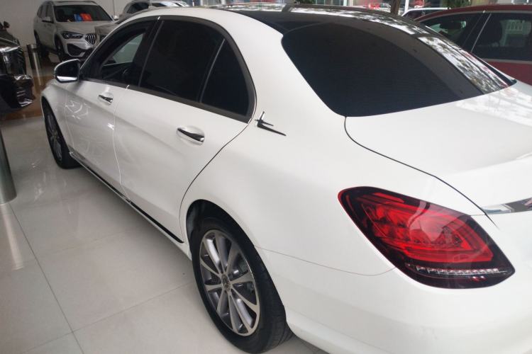 Used Mercedes-Benz C-Class 2021 C 200 L Fashion Model Left Side