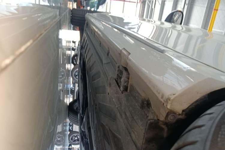 Used Mercedes-Benz C-Class 2021 C 260 L Sport Edition Left Side Sill