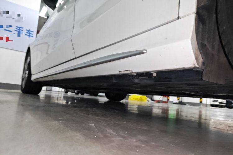 Used Mercedes-Benz C-Class 2021 C 260 L Sport Edition Left Side Sill