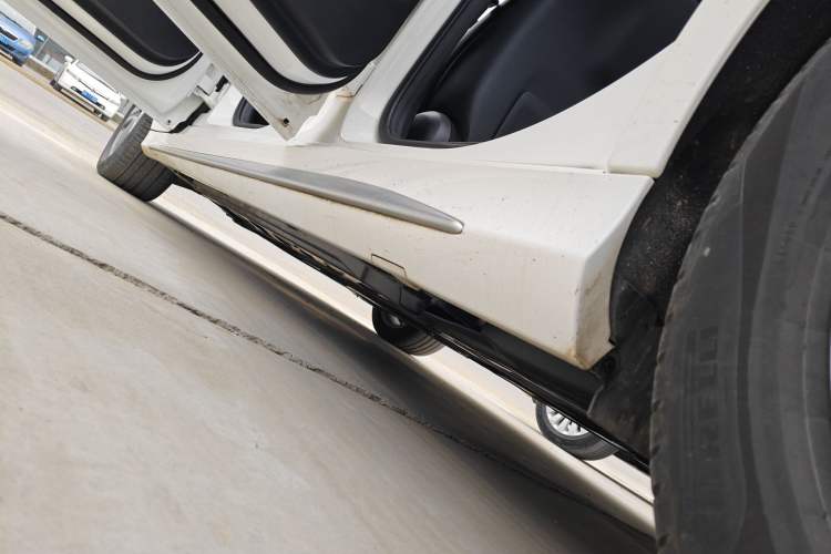 Used Mercedes-Benz C-Class 2021 C 260 L Sport Edition Left Side Sill