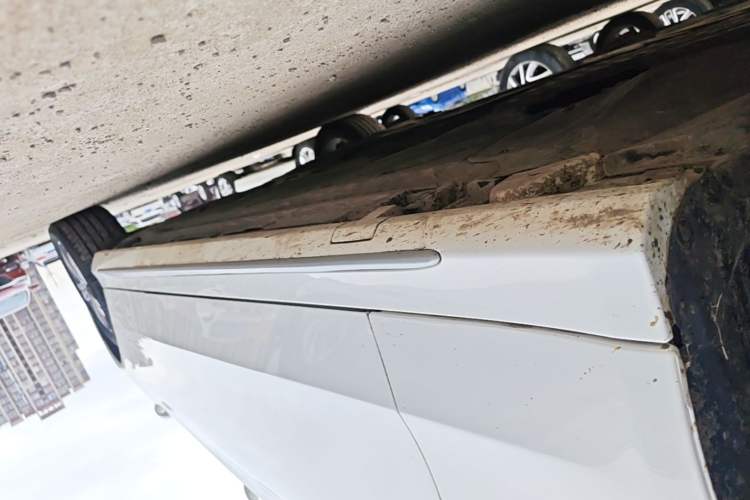 Used Mercedes-Benz C-Class 2021 C 260 L Sport Edition Left Side Sill