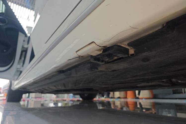 Used Mercedes-Benz C-Class 2021 C 200 L Fashion Edition Sport Version Left Side Sill