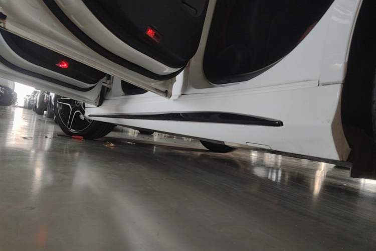 Used Mercedes-Benz C-Class 2021 C 260 Star Edition Left Side Sill