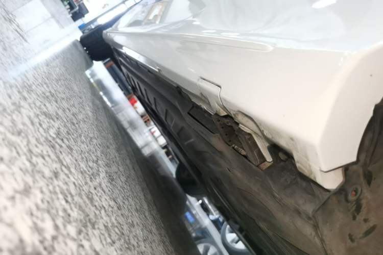Used Mercedes-Benz C-Class 2021 C 260 Coupe Left Side Sill