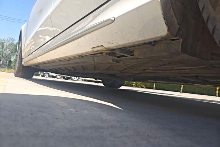 Used Mercedes-Benz C-Class 2021 C 200 L Fashion Edition Sport Version Left Side Sill