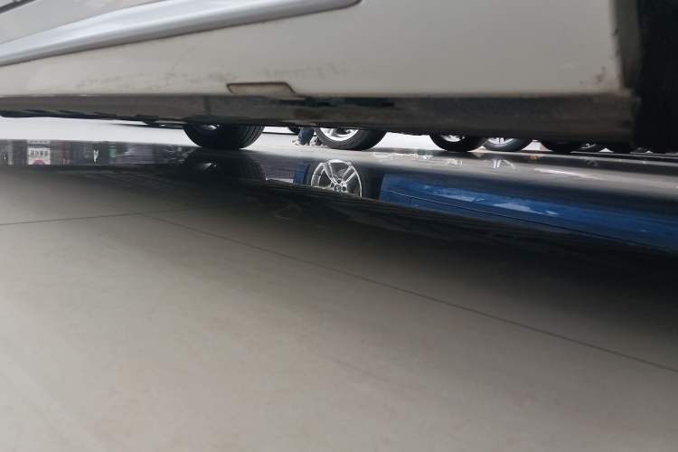 Used Mercedes-Benz C-Class 2021 C 200 L Fashion Edition Sport Version Left Side Sill