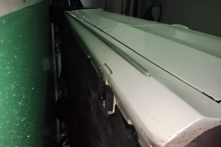 Used Mercedes-Benz C-Class 2021 C 200 L Fashion Edition Sport Version Left Side Sill