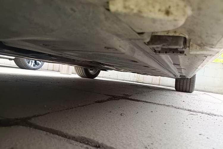 Used Mercedes-Benz C-Class 2021 C 200 L Fashion Edition Sport Version Left Side Sill