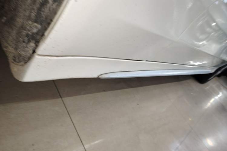 Used Mercedes-Benz C-Class 2021 C 260 L Sport Edition Left Side Sill
