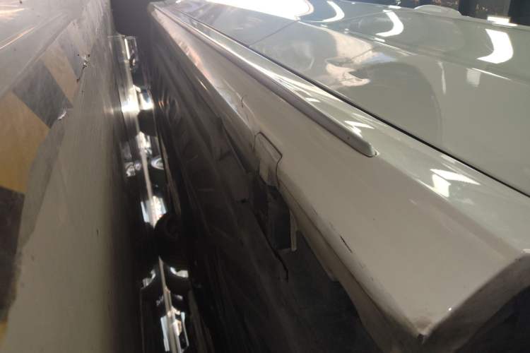 Used Mercedes-Benz C-Class 2021 C 260 L Sport Edition Star Collection Left Side Sill