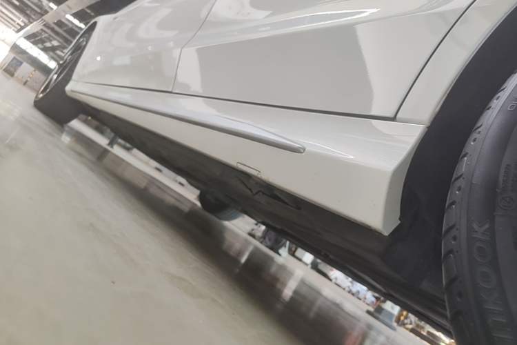 Used Mercedes-Benz C-Class 2021 C 260 L Sport Edition Star Collection Left Side Sill