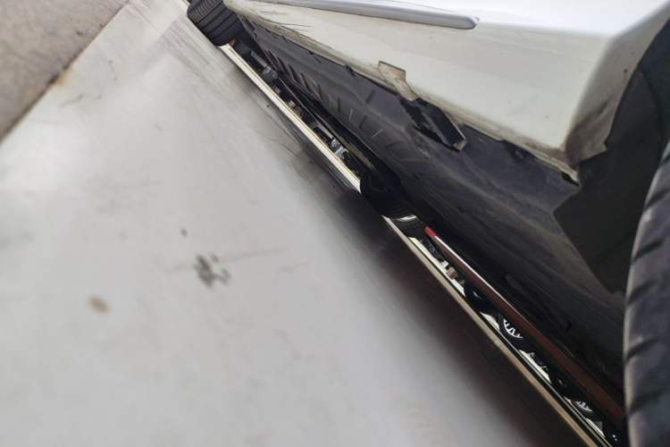 Used Mercedes-Benz C-Class 2021 C 260 L Sport Edition Left Side Sill