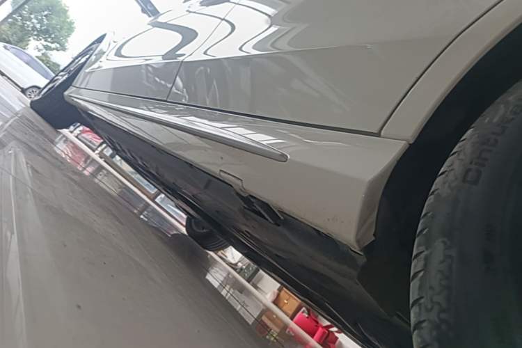 Used Mercedes-Benz C-Class 2021 C 260 L Sport Edition Left Side Sill