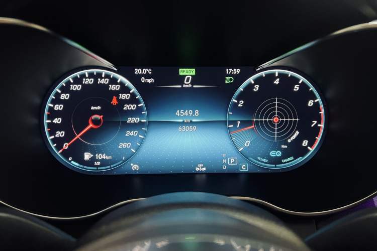 Used Mercedes-Benz C-Class 2021 C 260 L Sport Edition Star Collection Odometer Close Up