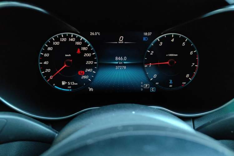 Used Mercedes-Benz C-Class 2021 C 200 L Fashion Model Odometer Close Up
